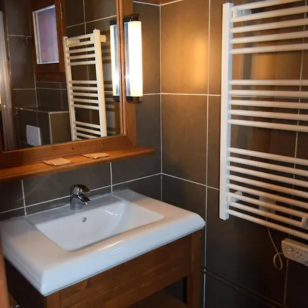 Vacanceole - Le De Montchavin 2*